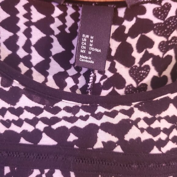 H&M Black and White Heart Print Flutter Short Sleeve Butterfly Shirt Top Size M - Picture 4 of 6